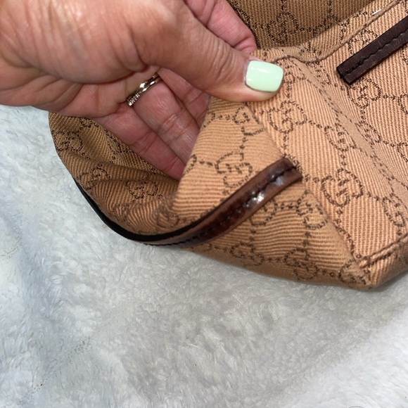 Gucci GG Cavas Tote with roll shoulder length handles - Picture 7 of 9